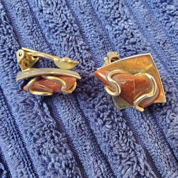 Abstract Goldstone Clip Earrings Amber Adventurine Copper Wire Vintage Mod Retro - Picture 8 of 16